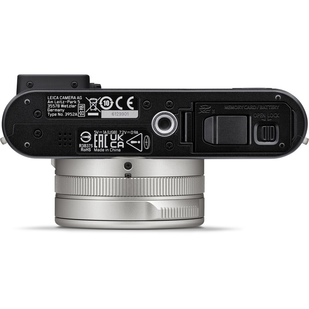 Leica D-Lux 8 Digital Camera (100 Years of Leica Limited Edition) Bundle